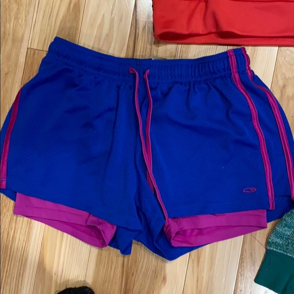 Bundle - hoodie and shorts - Picture 2 of 7